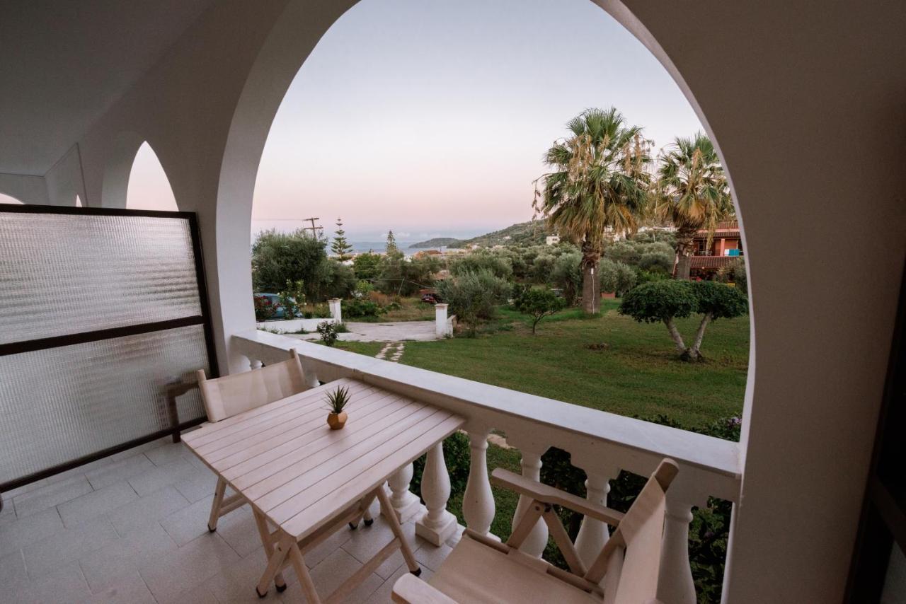 Stefanos Resort Mesongí Екстериор снимка