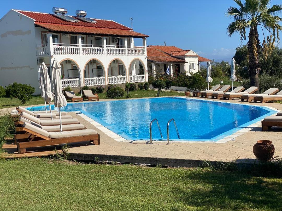 Stefanos Resort Mesongí Екстериор снимка